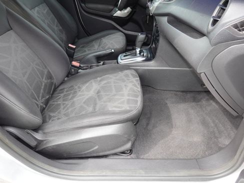 Used 2011 Ford Fiesta SE FWD image 20