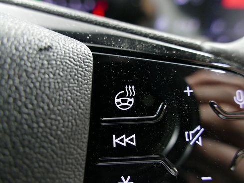 New 2025 Audi Q5 Premium Plus image 18