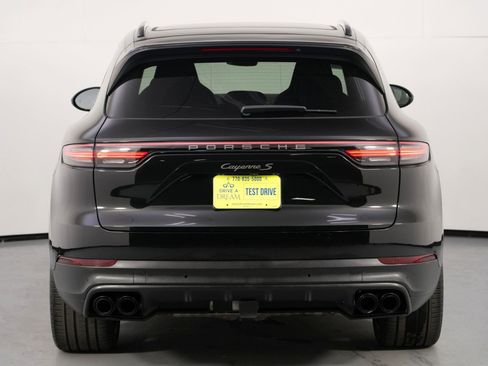 Used 2023 Porsche Cayenne S Platinum AWD/4WD image 52