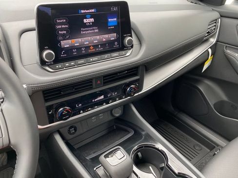 New 2026 Nissan Rogue Dark Armor AWD/4WD image 17