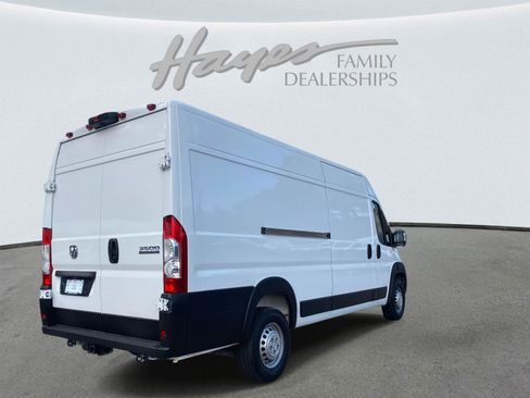 Used 2025 RAM ProMaster 3500 w/ Convenience Group image 43