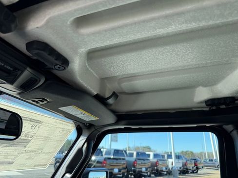 New 2026 Jeep Gladiator Sport image 21