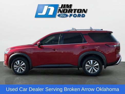 Used 2024 Nissan Pathfinder SL image 7