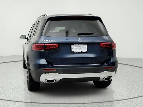 Used 2022 Mercedes-Benz GLB 250 w/ Premium Package Lite image 6