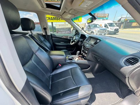 Used 2014 Nissan Pathfinder Platinum w/ Platinum Premium Package AWD/4WD image 22