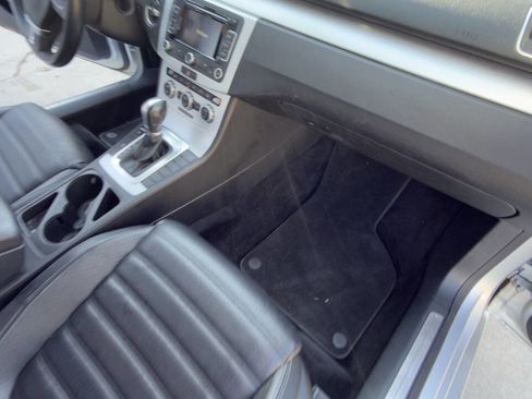 Used 2014 Volkswagen CC Sport image 33