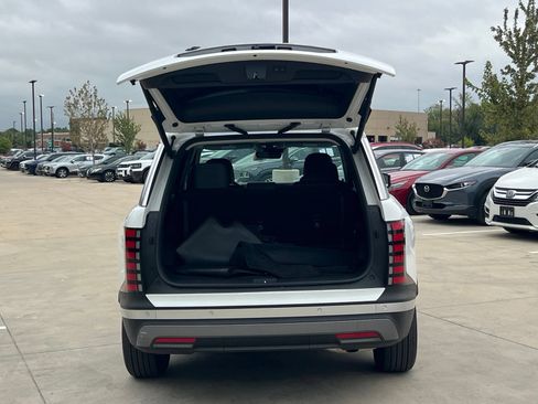 Used 2026 Hyundai Palisade SEL FWD image 14
