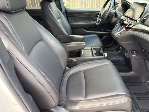 Used 2025 Honda Odyssey Sport-L image 11