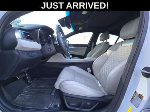 Used 2023 Genesis G70 3.3T w/ Sport Prestige Package RWD image 12