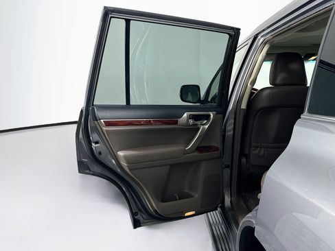 Used 2013 Lexus GX 460 w/ Comfort Plus Pkg AWD/4WD image 27