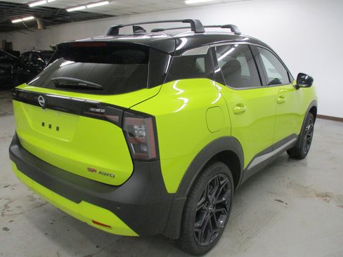 New 2026 Nissan Kicks SR w/ Cold Weather Package image 5