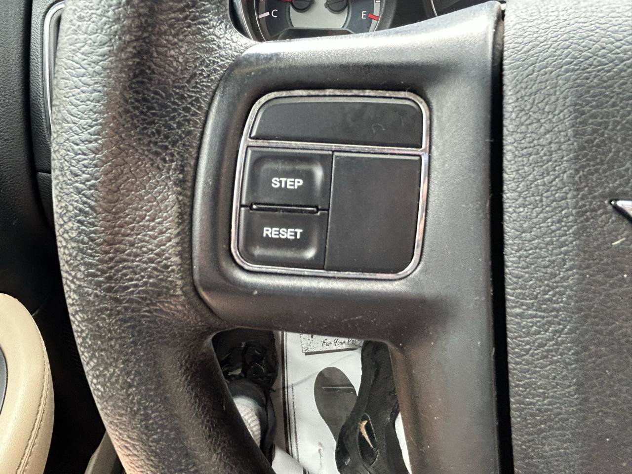 Used 2013 Chrysler 200 LX FWD image 18