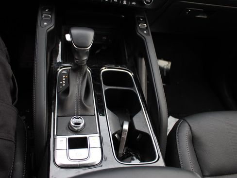 Certified 2024 Kia Telluride EX image 24