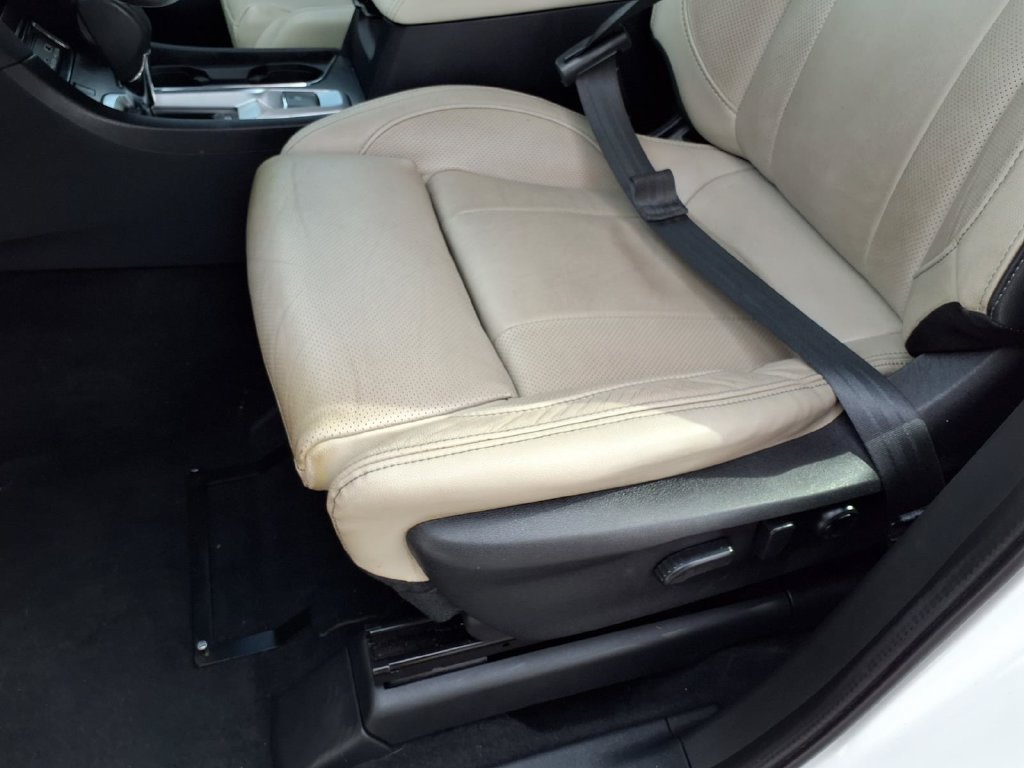 Used 2023 Subaru Ascent Limited w/ Technology Package AWD/4WD image 25