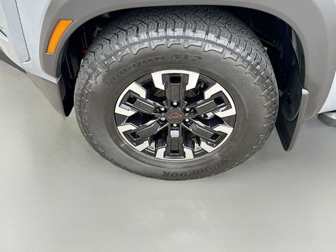 Used 2022 Nissan Frontier Pro-X RWD image 24