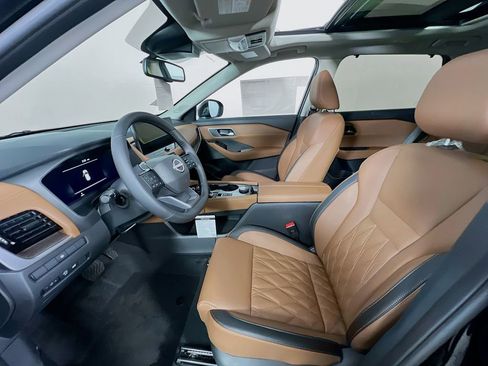 New 2026 Nissan Rogue Platinum image 19