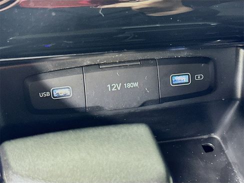 Used 2024 Hyundai Tucson SE image 26