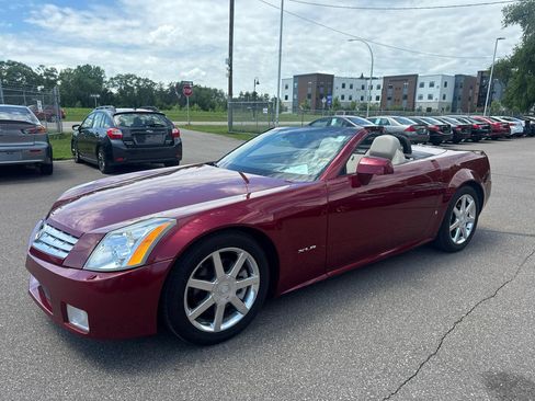 Used 2006 Cadillac XLR RWD image 9