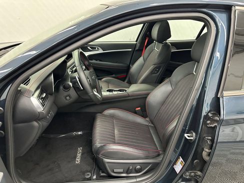 Used 2023 Genesis G70 2.0T w/ Sport Prestige Package RWD image 9