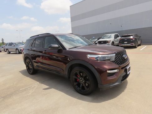 Used 2020 Ford Explorer ST w/ ST Street Pack AWD/4WD image 6