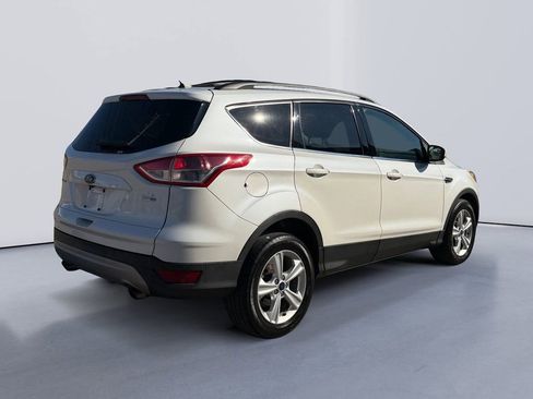 Used 2014 Ford Escape SE w/ Equipment Group 201A image 3