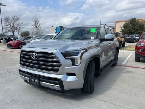 Used 2023 Toyota Sequoia Limited image 8