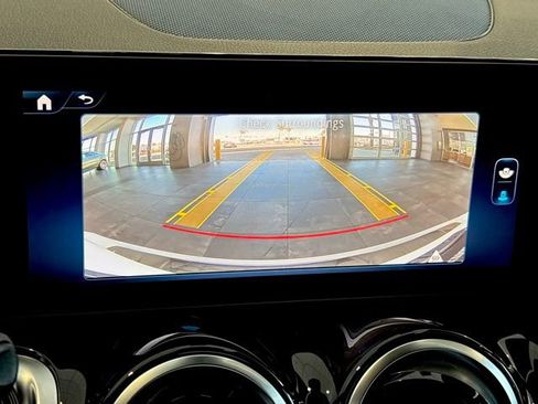 New 2026 Mercedes-Benz GLB 250 4MATIC image 21