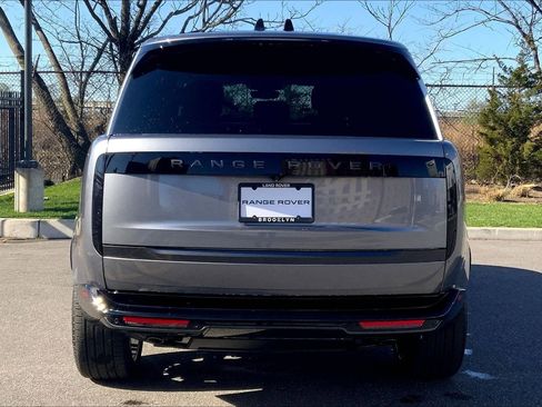 New 2026 Land Rover Range Rover Long Wheelbase SE AWD/4WD image 4