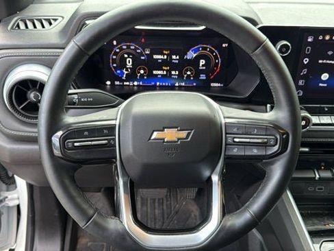Used 2025 Chevrolet Colorado LT w/ LT Convenience Package AWD/4WD image 15