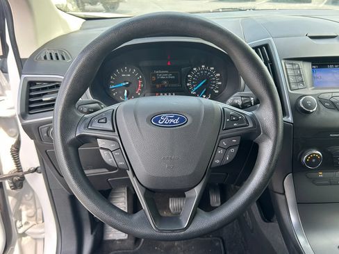 Used 2019 Ford Edge SE w/ SE Fleet Driver's Package FWD image 19