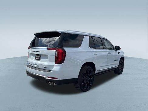 New 2026 GMC Yukon Denali w/ Denali Reserve Package AWD/4WD image 9