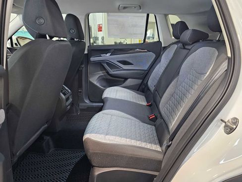 New 2025 Volkswagen Tiguan S image 17