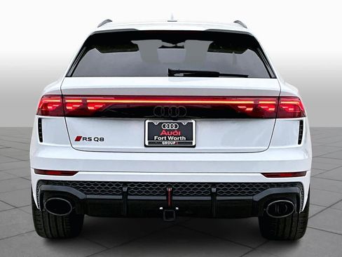 New 2025 Audi RS Q8 performance image 4