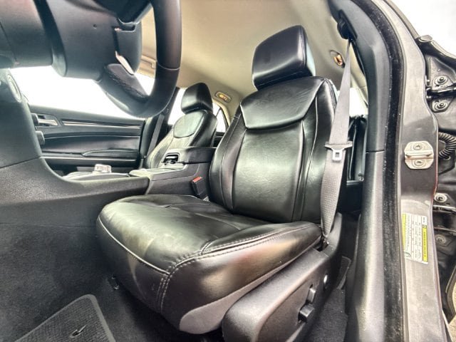 Used 2023 Chrysler 300 Touring L AWD/4WD image 11
