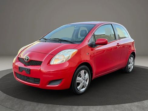 Used 2009 Toyota Yaris S image 1