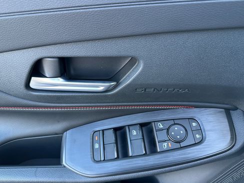 New 2026 Nissan Sentra SR w/ Floor Mat Package image 8