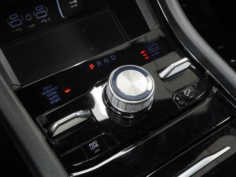 Used 2024 Jeep Grand Cherokee Overland w/ Adv Protech Group III AWD/4WD image 40