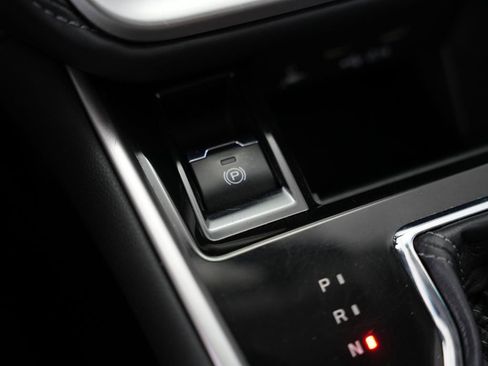 Used 2020 Subaru Outback Limited image 30