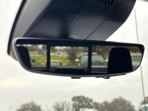 Used 2024 Chevrolet Silverado 1500 LTZ image 25