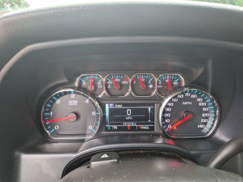 Used 2018 Chevrolet Silverado 1500 LT AWD/4WD image 11