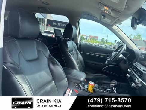 Used 2022 Kia Telluride LX AWD/4WD image 4