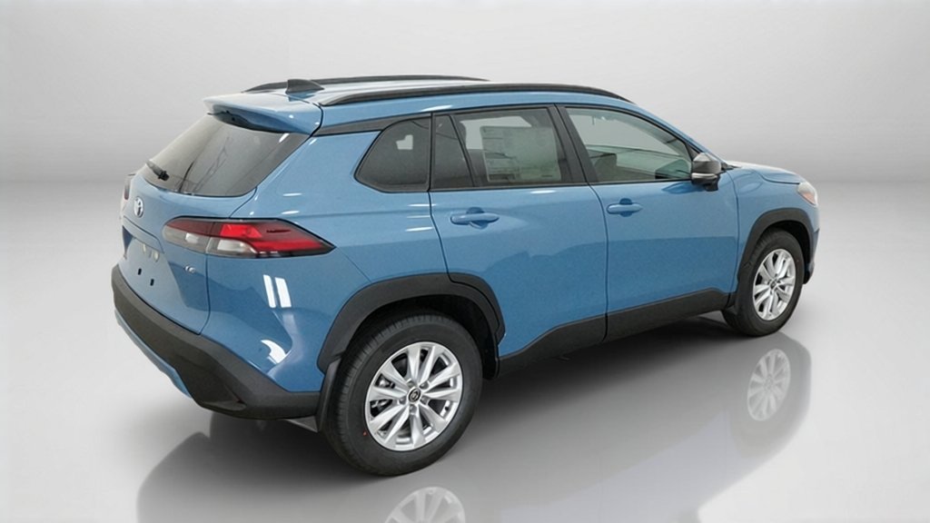 New 2026 Toyota Corolla Cross LE w/ Moonroof Package FWD image 9