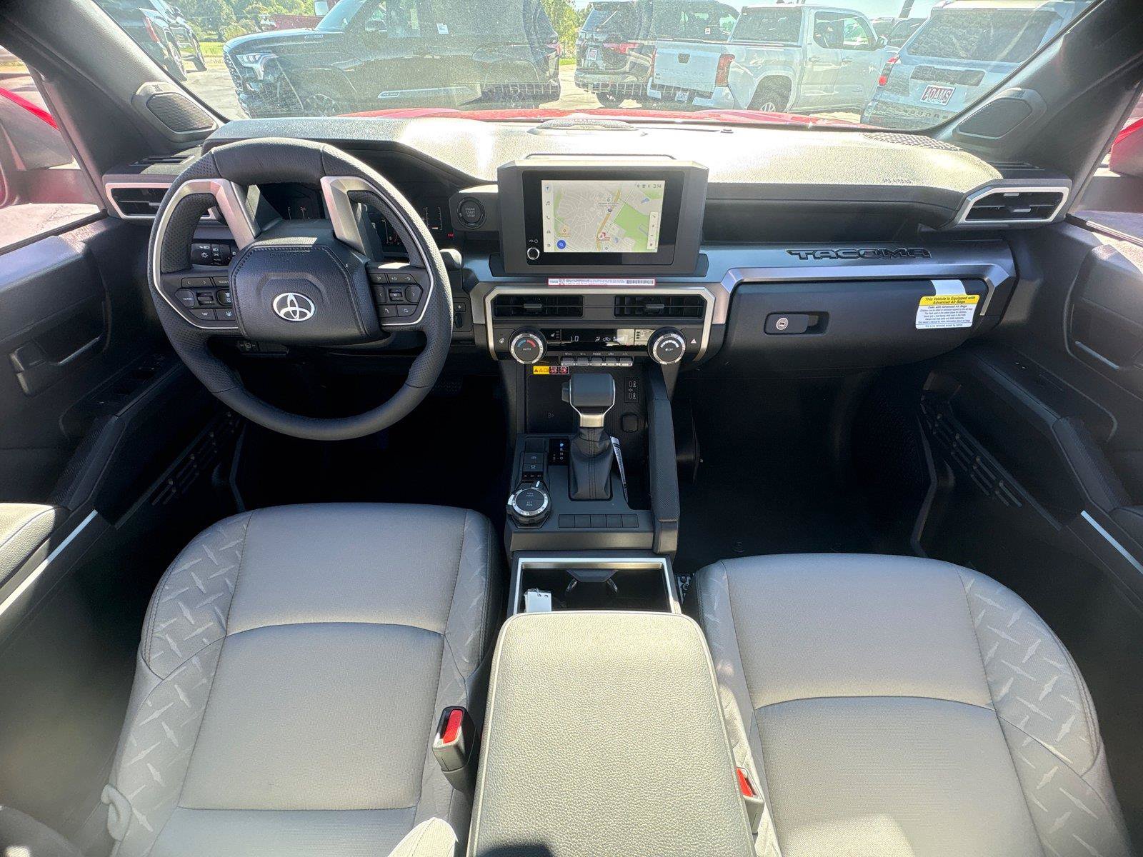 Used 2026 Toyota Tacoma SR5 AWD/4WD image 15