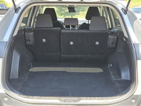Used 2024 Toyota RAV4 LE FWD image 9