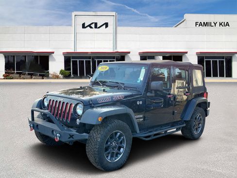 Used 2018 Jeep Wrangler Unlimited Sport w/ Connectivity Group image 3