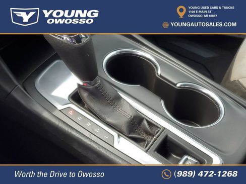 Used 2019 Chevrolet Equinox LS w/ LS Convenience Package FWD image 19