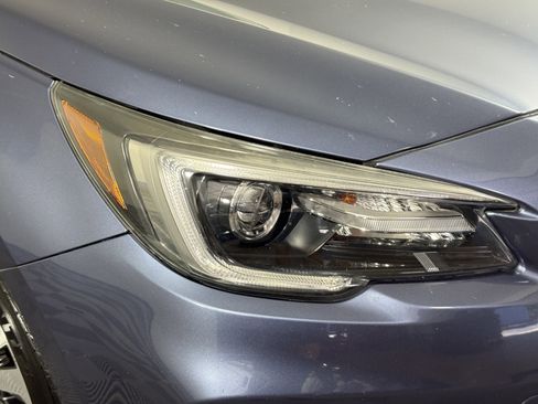 Used 2018 Subaru Outback 3.6R Limited image 7