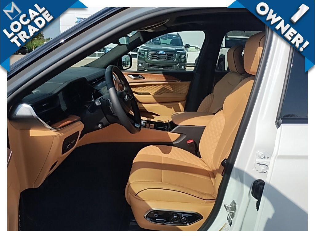 Used 2026 Jeep Grand Cherokee L Summit w/ Advanced Protech Group IV AWD/4WD image 18