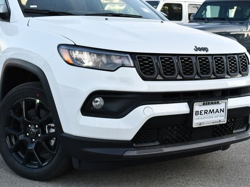 New 2026 Jeep Compass Latitude image 2