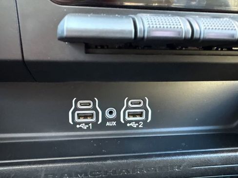 Used 2025 RAM 1500 Laramie image 32